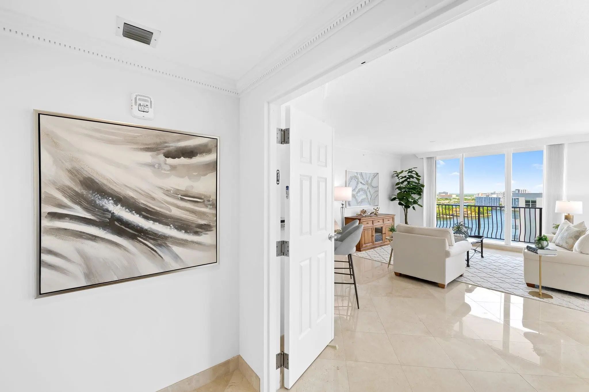 100 S Birch Road #1605, Fort Lauderdale