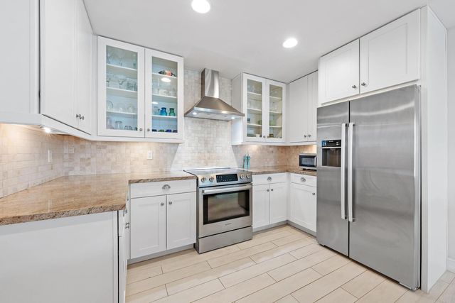 4 of 24 - 432 Bay Colony Drive N, Juno Beach, FL