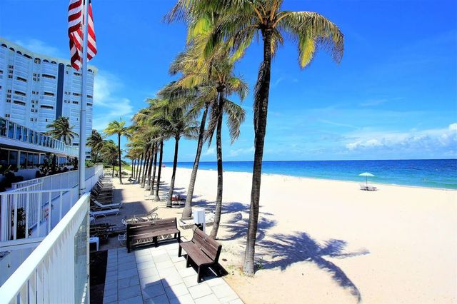 2 of 40 - 1360 S Ocean Boulevard #2806, Pompano Beach, FL
