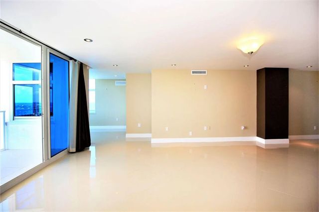 5 of 40 - 1360 S Ocean Boulevard #2806, Pompano Beach, FL