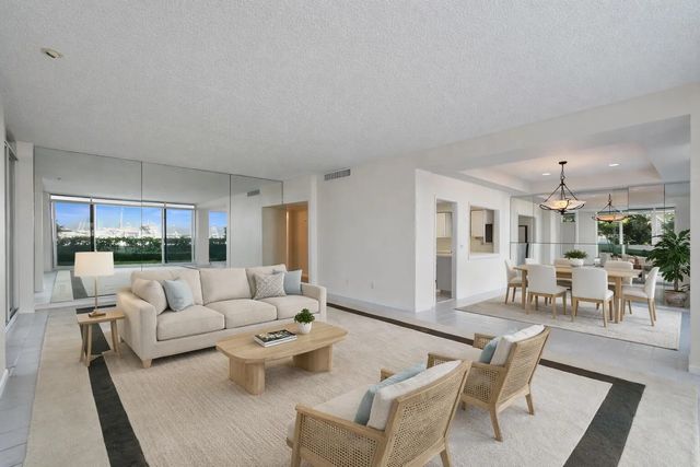 5 of 31 - 108 Lakeshore Drive #140, North Palm Beach, FL