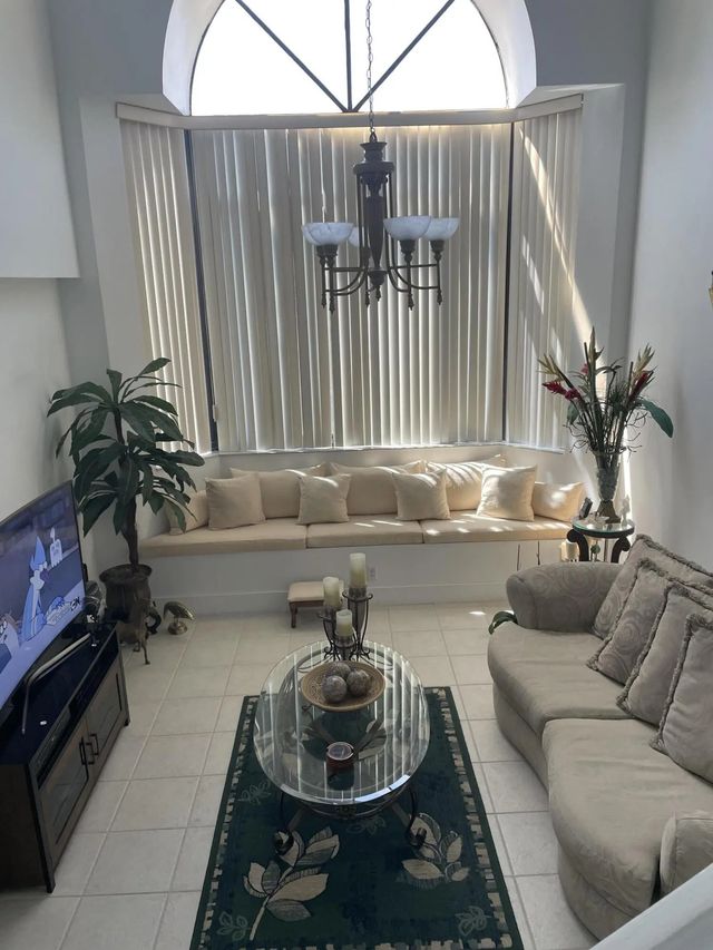 15499 Miami Lakeway N #306-5, Miami Lakes