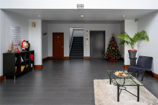 4 of 14 - 1773 N State Road 7 #102, Lauderhill, FL