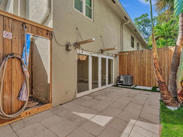 2 of 34 - 499 Se 13th Street #8e, Fort Lauderdale, FL