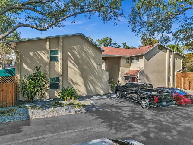 3 of 34 - 499 Se 13th Street #8e, Fort Lauderdale, FL