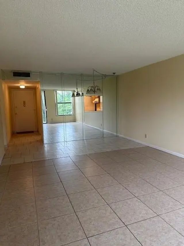 5 of 22 - 8050 W Mcnab Road #210, Tamarac, FL