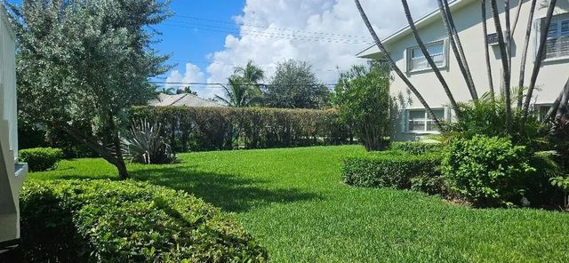 880 W Horizons #111, Boynton Beach
