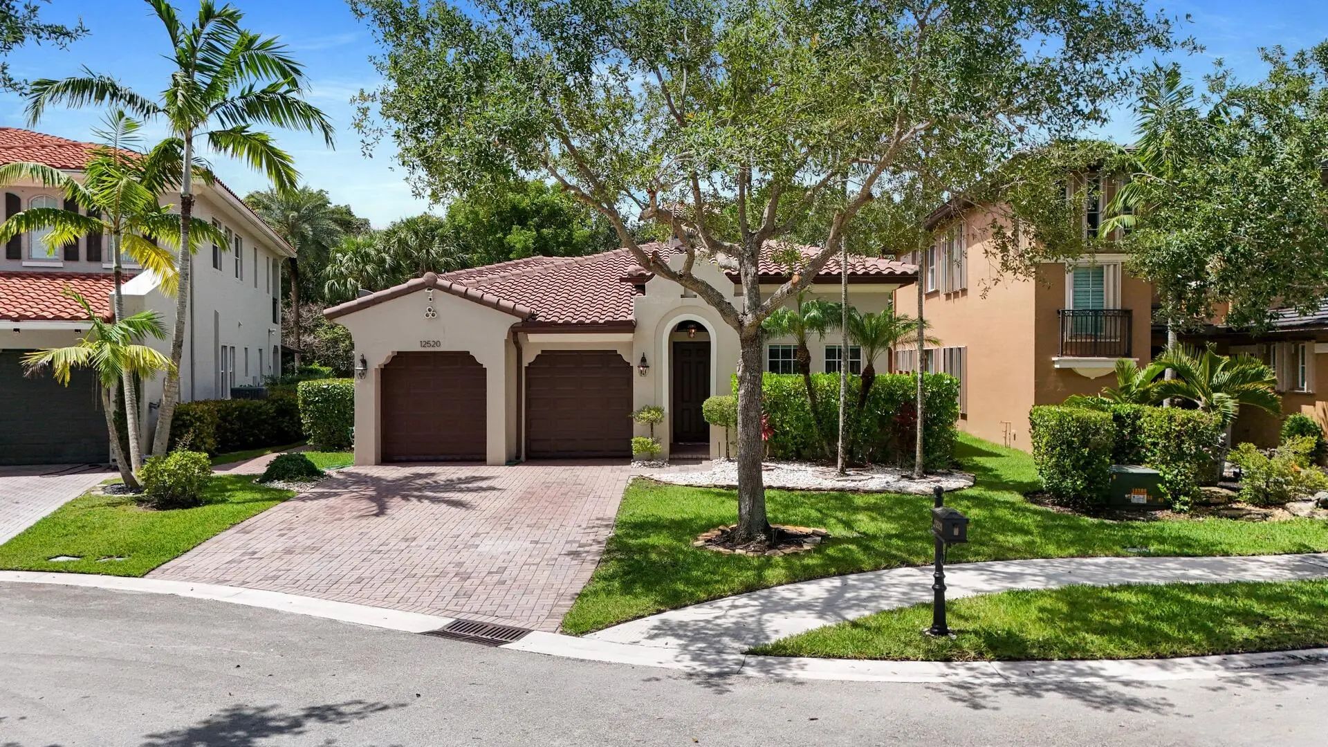 12520 Nw 79th Manor, Parkland