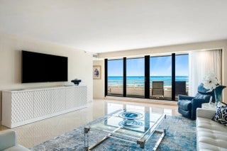 Photo of Listing #R11018830