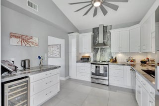 Photo of Listing #R11087302