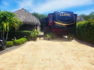 Photo of Listing #F10501842