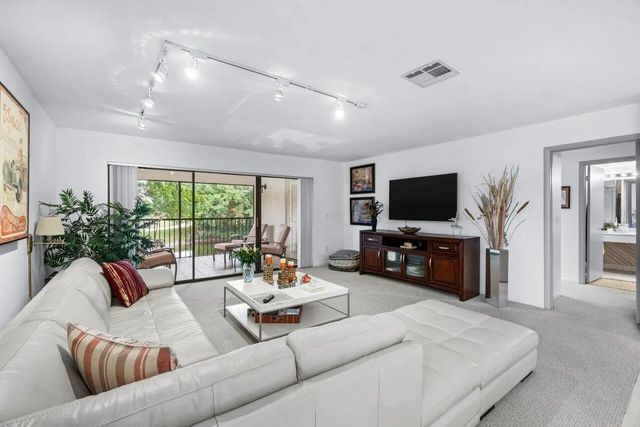 2 of 46 - 20 Westgate Lane #b, Boynton Beach, FL