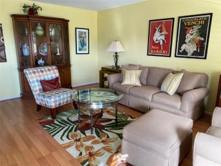 Photo of Listing #F10477561