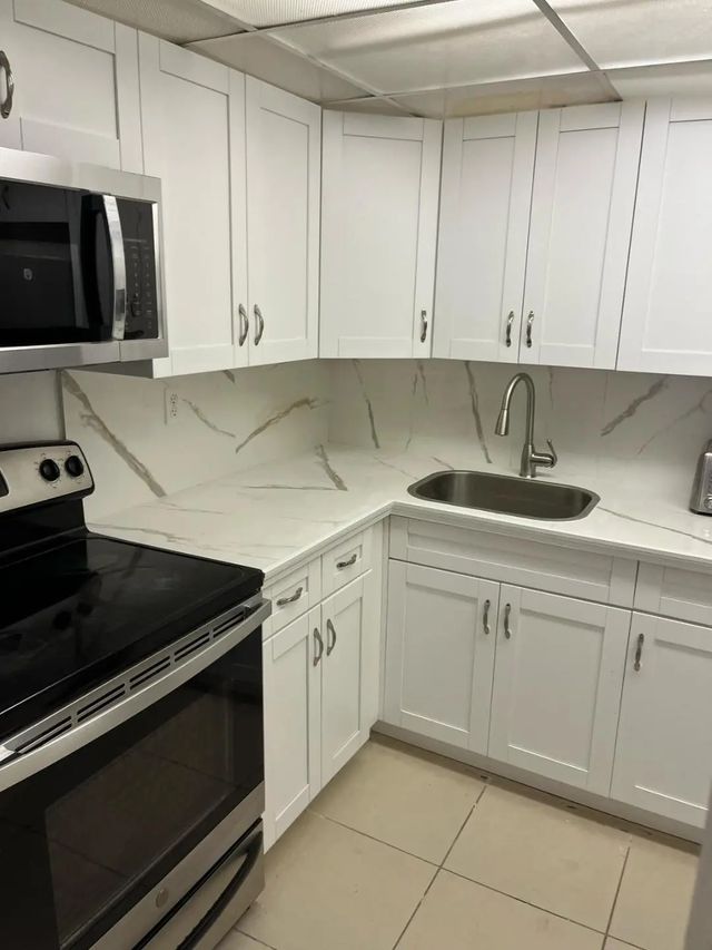 1758 Nw 55th Avenue #102, Lauderhill