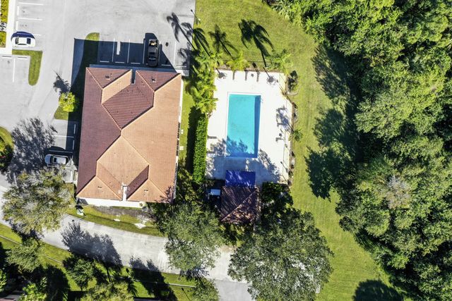 3 of 18 - 2432 Se Garden Terrace #703, Port St. Lucie, FL