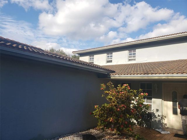 4 of 50 - 19421 Nw 18th Court, Miami Gardens, FL
