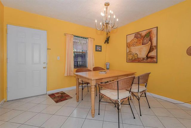 3 of 33 - 2861 Somerset Drive #317, Lauderdale Lakes, FL
