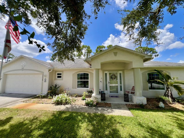 Photo of Listing #R11065435