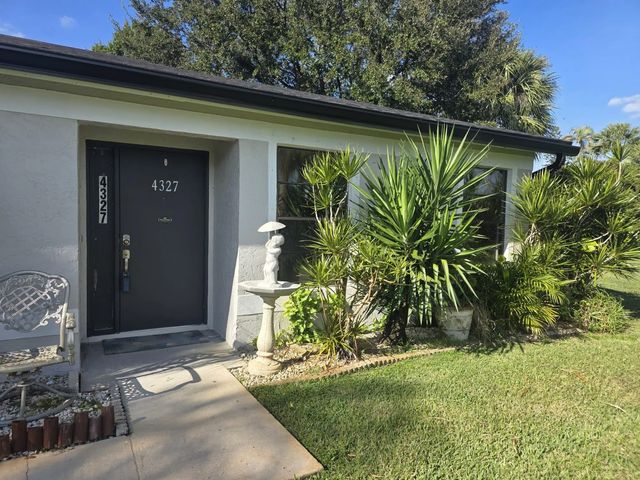 4327 Willow Brook Circle, West Palm Beach