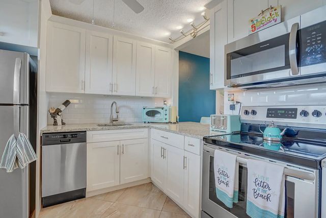 5 of 34 - 2724 N Garden Drive #302, Lake Worth, FL