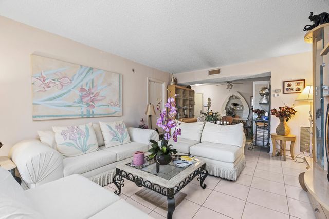 3 of 20 - 4174 Inverrary Drive #413, Lauderhill, FL