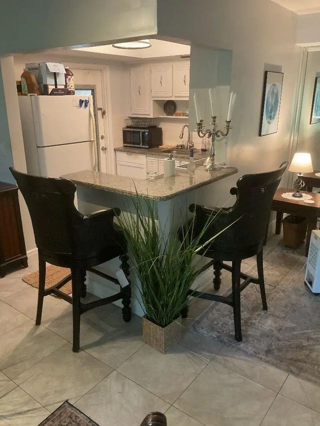 2 of 15 - 100 Se 6th Avenue #206, Pompano Beach, FL