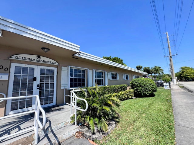 900 N 24th Avenue, Hollywood