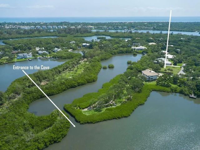3 of 44 - 2660 Riverview Court, Vero Beach, FL