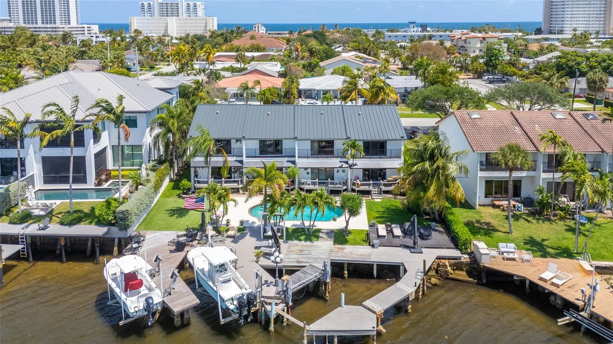 633 Ne 19th Avenue, Deerfield Beach