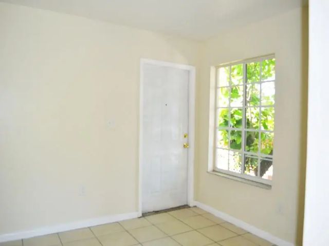 3 of 17 - 2911 Nw 135th Street, Opa-Locka, FL