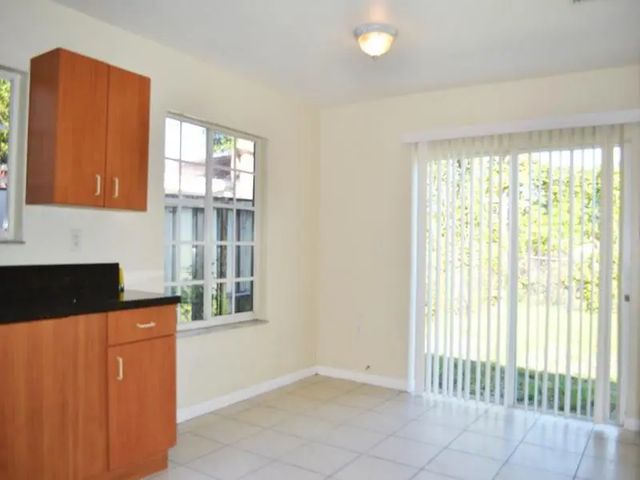 4 of 17 - 2911 Nw 135th Street, Opa-Locka, FL