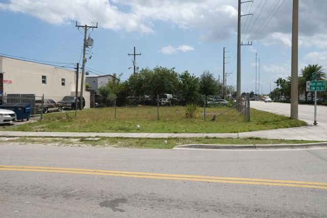 5 of 6 - 2301 S State 7 Road, West Park, FL