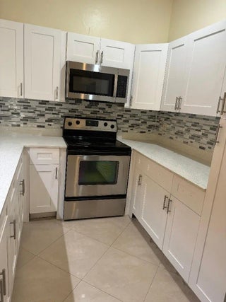 Photo of Listing #F10503629