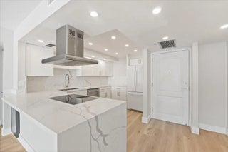 Photo of Listing #R11041544