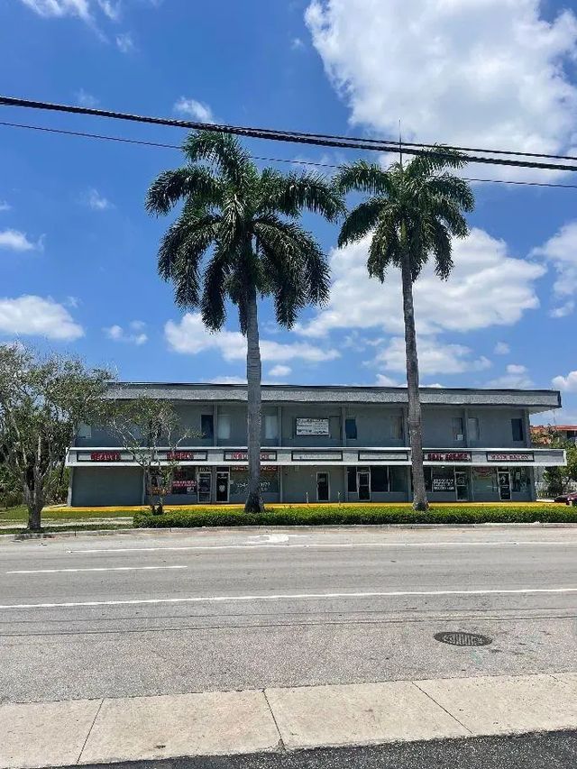 1075 Sunset Strip, Sunrise