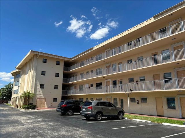 4 of 26 - 4191 Nw 41st Street #312, Lauderdale Lakes, FL
