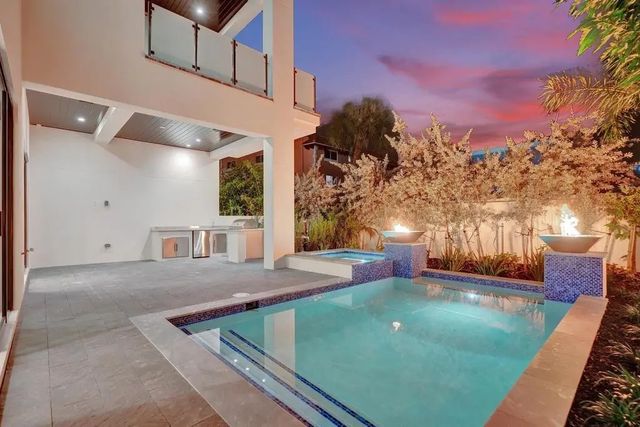 5 of 53 - 4524 Sea Grape Drive #n, Lauderdale-By-The-Sea, FL