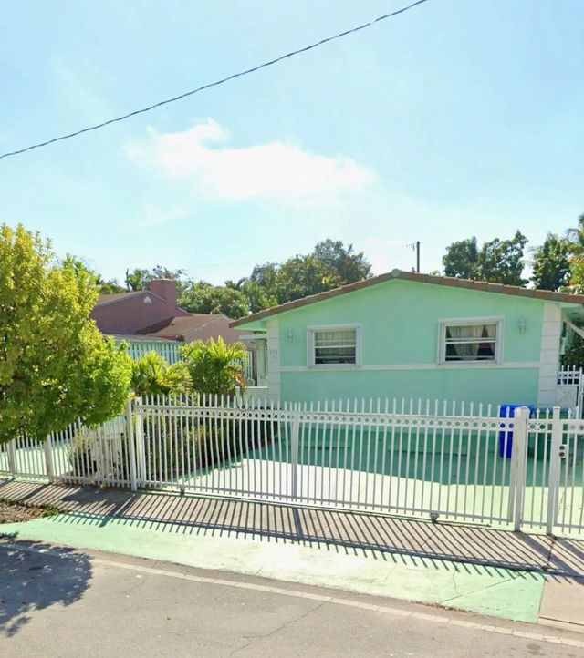430 Ne 75th Street, Miami