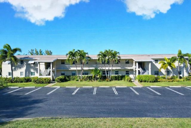 2 of 35 - 301 Circle Drive S #103, Boynton Beach, FL