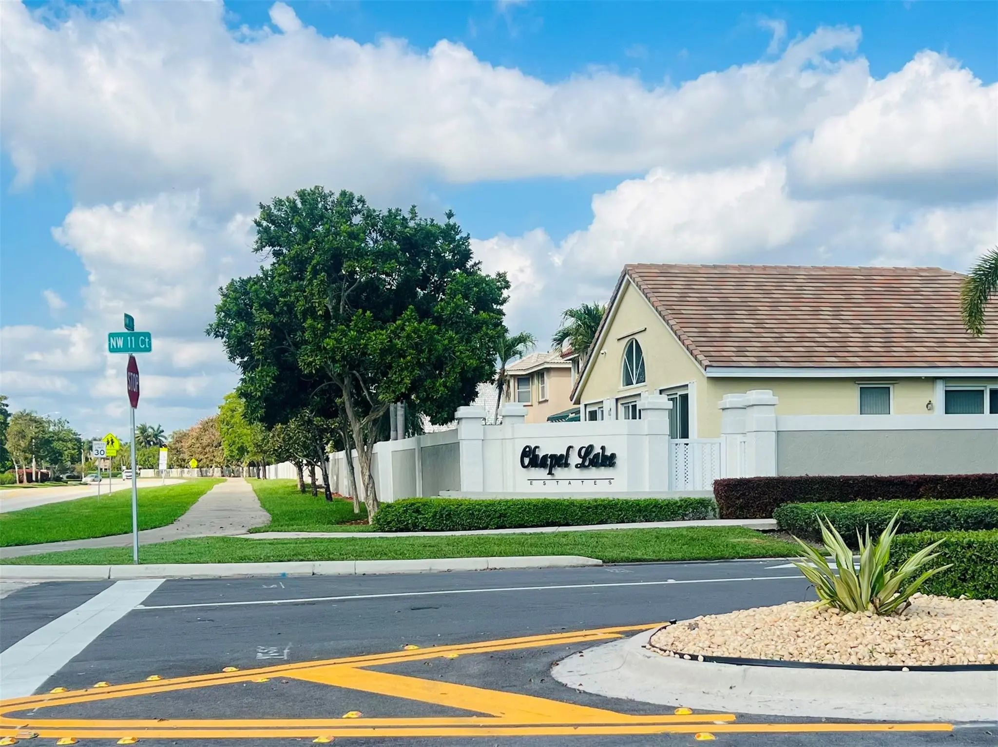 18510 Nw 11th Court, Pembroke Pines