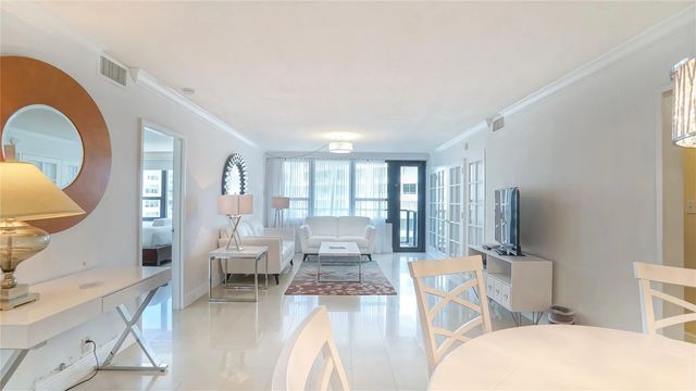 3 of 22 - 5225 Collins Avenue #1417, Miami Beach, FL