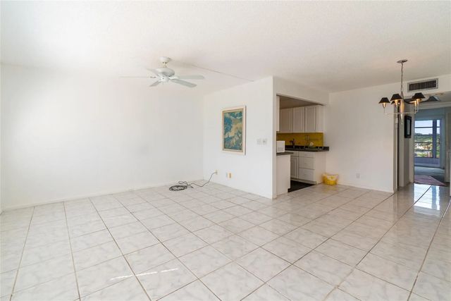 4 of 18 - 4035 Cambridge B #4035, Deerfield Beach, FL