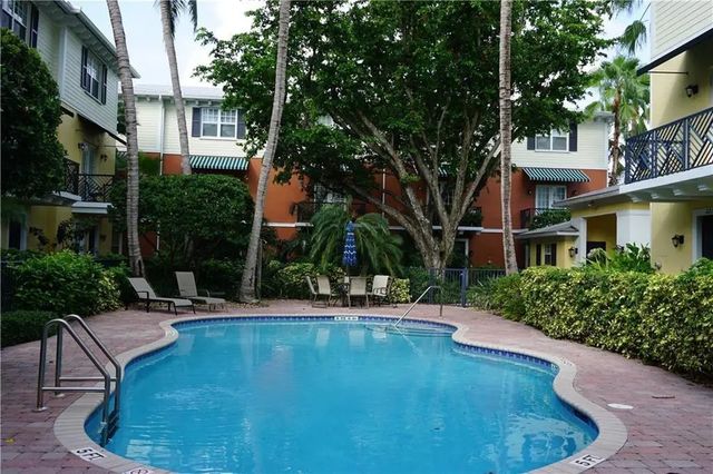 3 of 30 - 2299 Ne 9th Avenue #2299, Wilton Manors, FL
