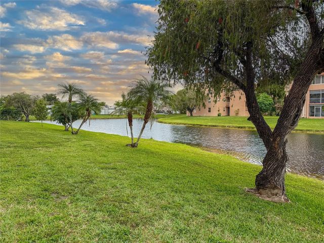 5 of 34 - 9460 Sunrise Lake Boulevard #212, Sunrise, FL