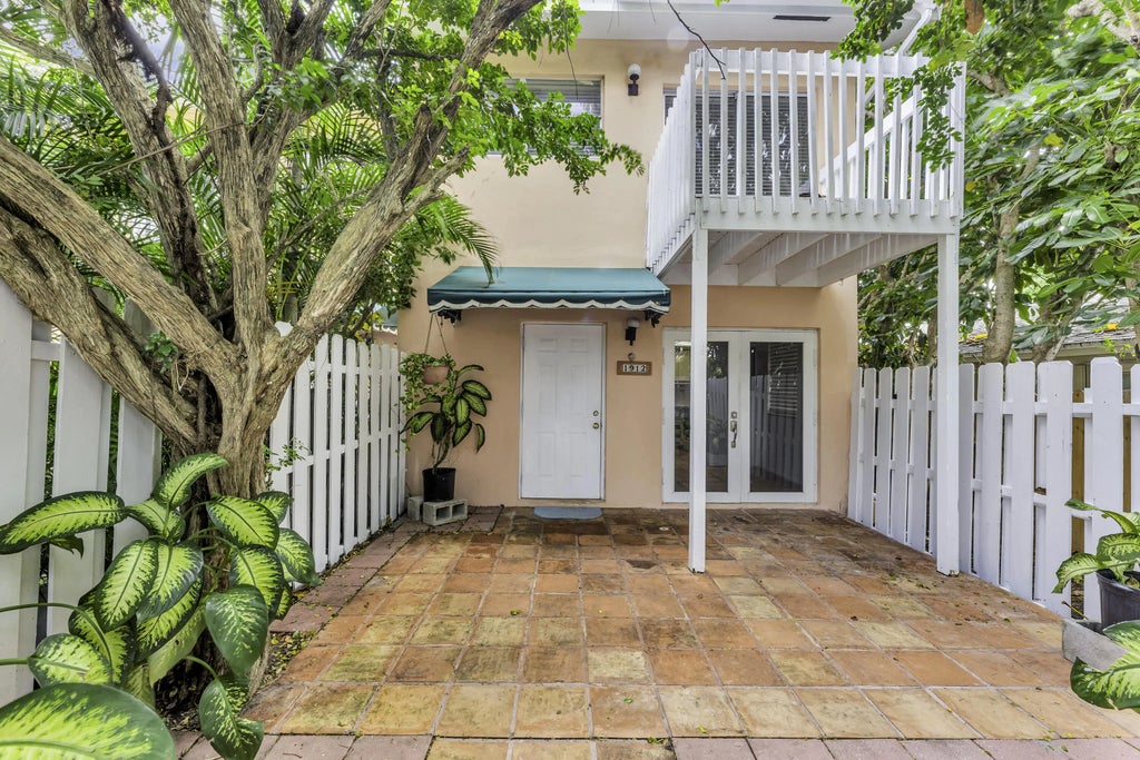 1912 Ne 6th Street, Deerfield Beach