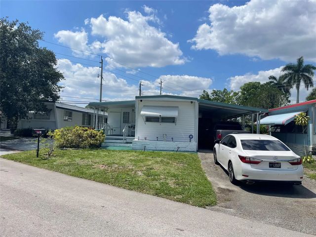 8581 Sw 20th Place, Davie