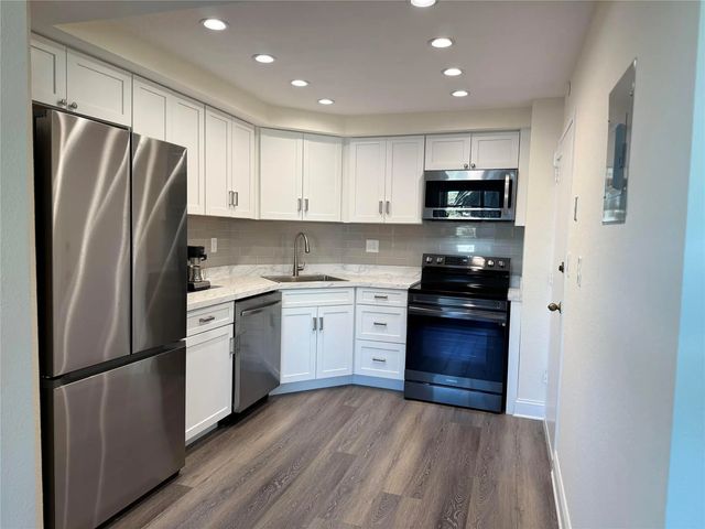 4 of 26 - 2500 E Las Olas Boulevard #308, Fort Lauderdale, FL