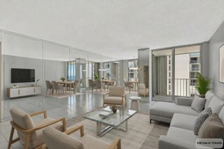 Photo of Listing #R11092681