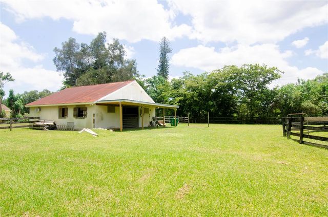 1765 Back Lot Sw Back 112th Avenue, Davie