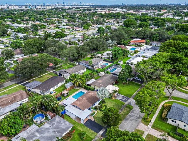 2 of 19 - 315 S 57th Avenue, Hollywood, FL